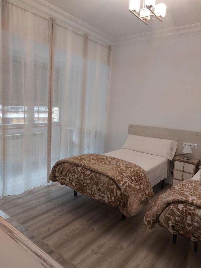 Pension Saint Mateo Logroño Exterior foto