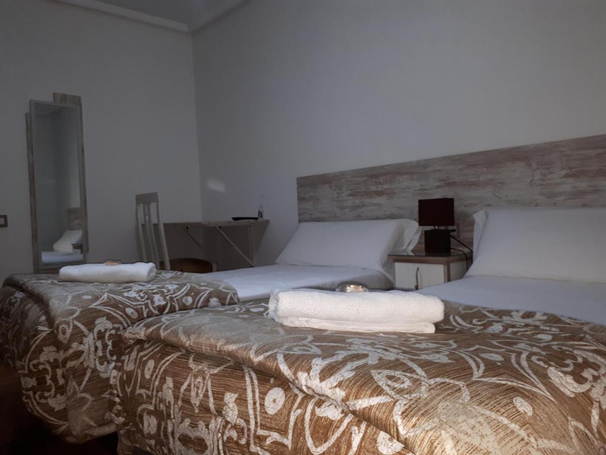 Pension Saint Mateo Logroño Exterior foto